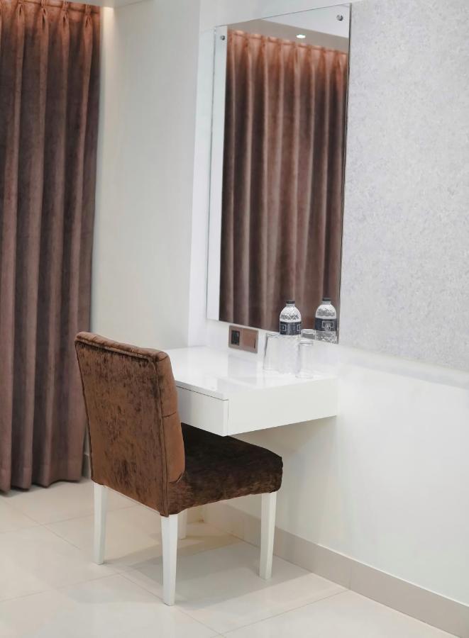 White Orchid Hotel ค็อกเซสบาซาร์ ภายนอก รูปภาพ